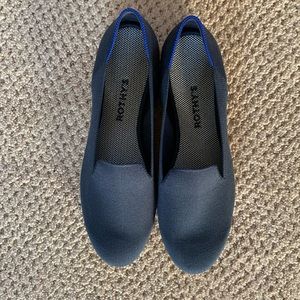 Brand new, perfect condition Navy Rothy’s. Size 9.5 women’s.